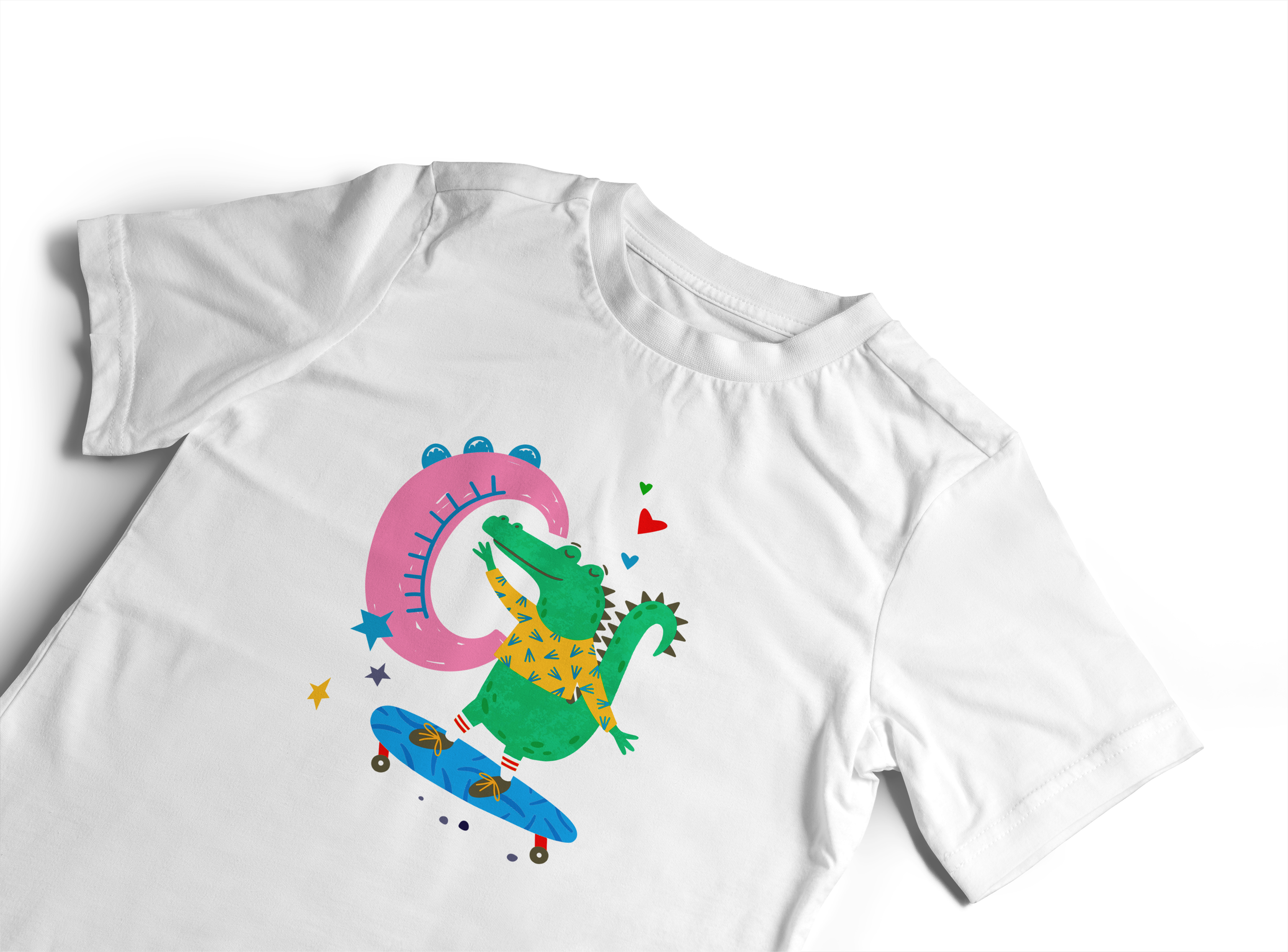 C for Crocodile T-Shirt flat.png