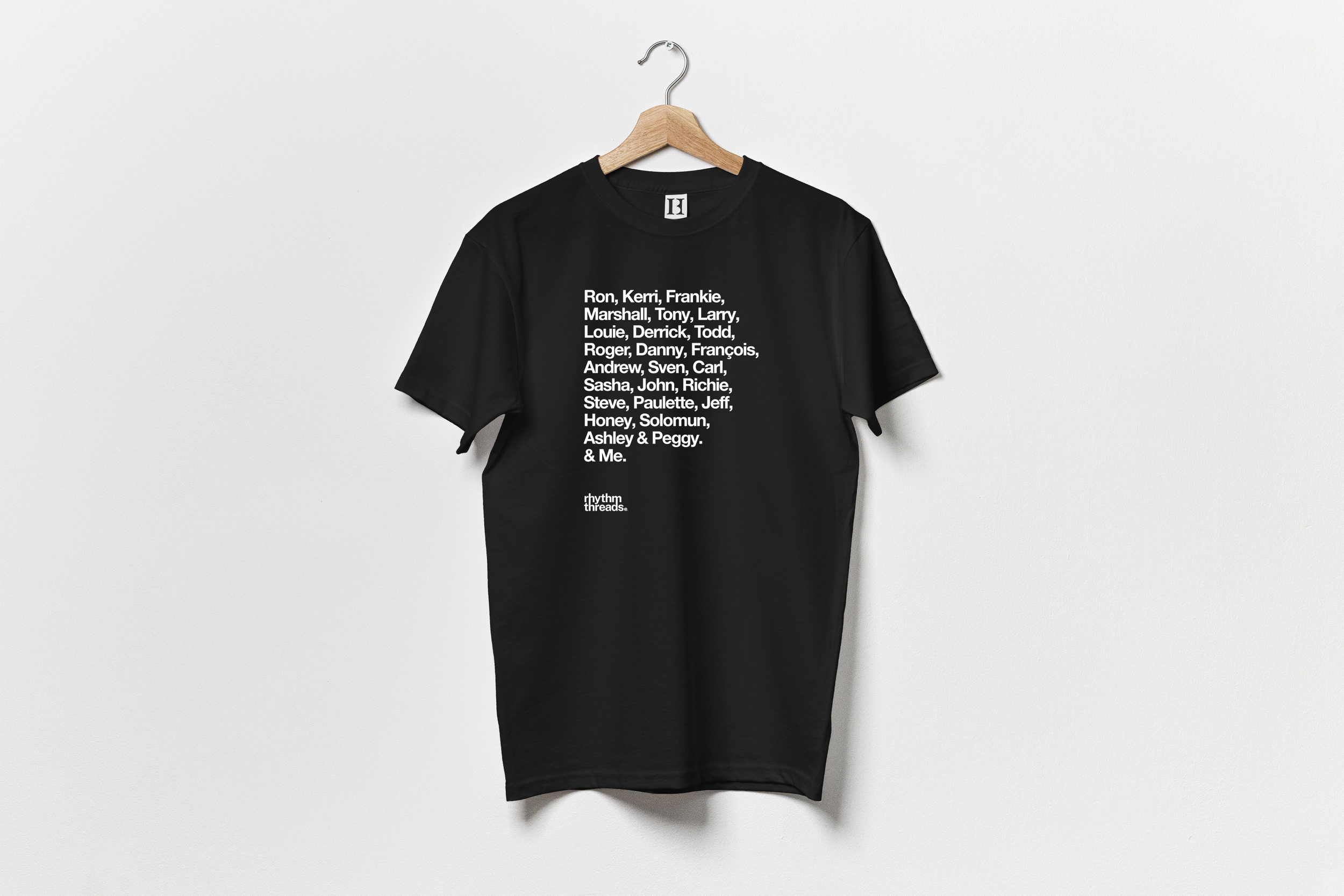 DeeJays black T-Shirt mockup.png