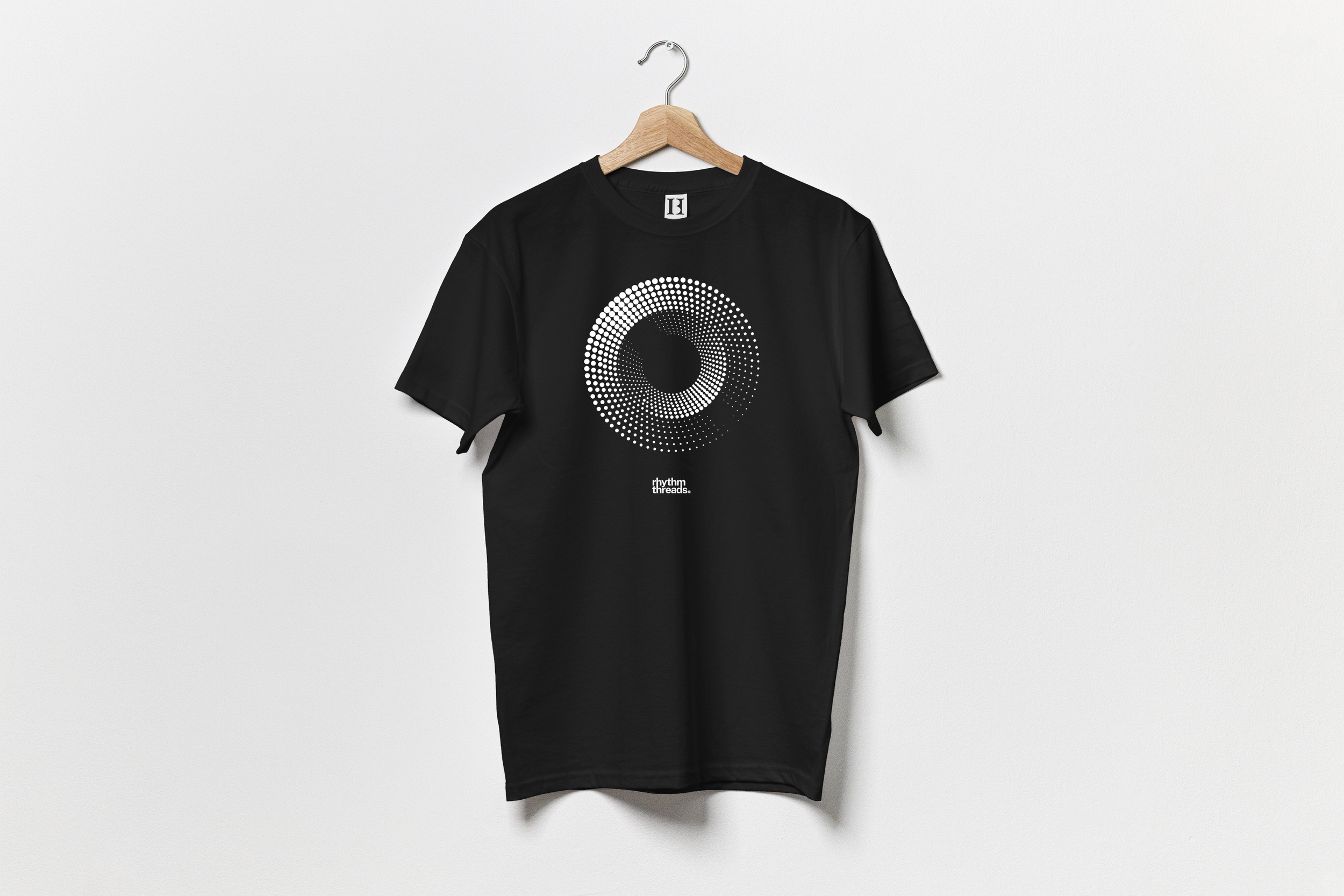 'Speaker' black T-shirt