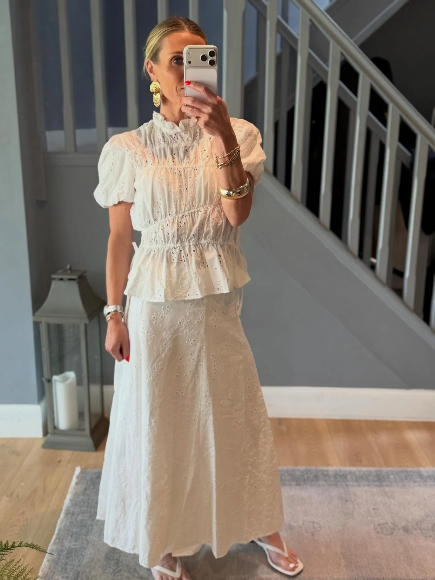 Current summer personality: dressed like I might be headed to a picnic, a Provence market and a garden party&hellip; all before lunch. 🌿🤍

Gingham checks, delicate embroidery and easy linen co-ords &mdash; proof that feminine and timeless can absol