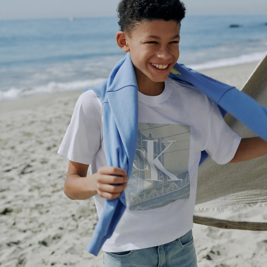 sp26_organic_no_logo_1080x1080_KIDS_NA_B_TEE_1.jpg