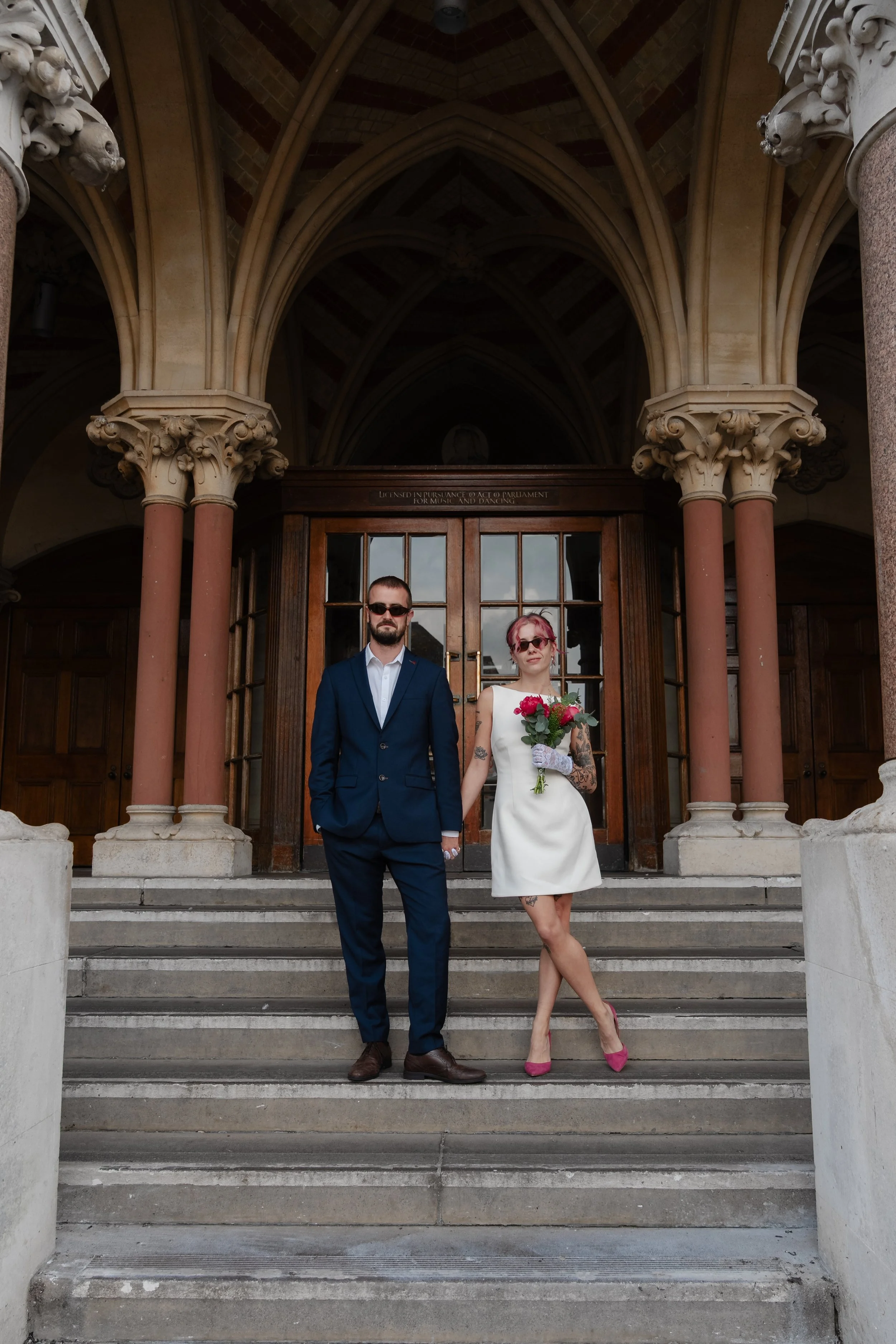 winchester-wedding-photographer-bride-groom-guildhall-steps.jpg