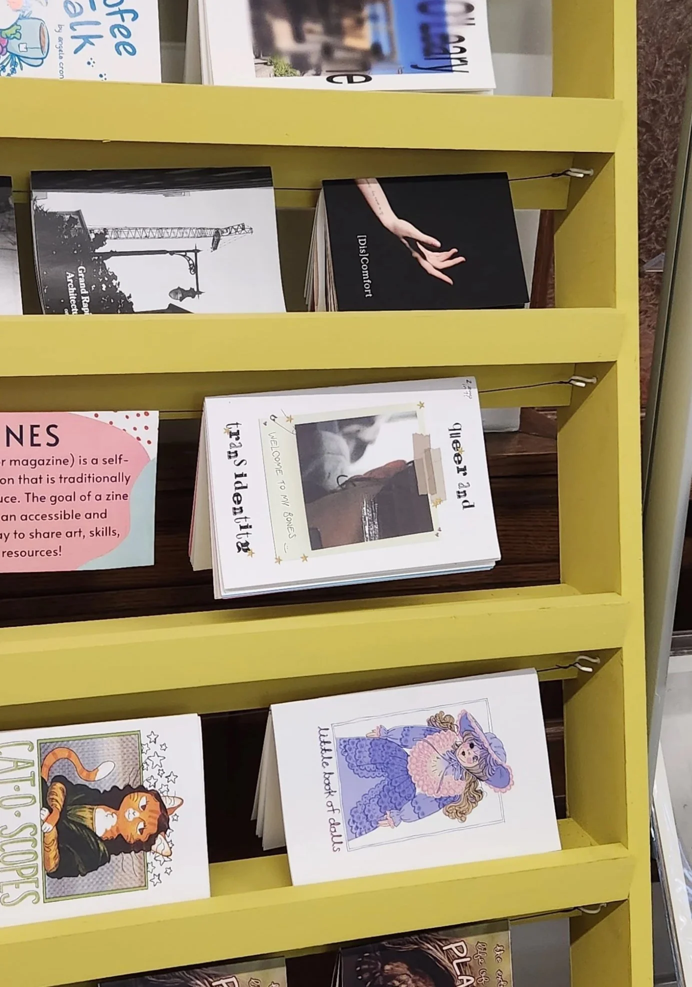 Zine_UICA.jpg