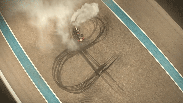Redbull_15_v8_fullscreen_H264_HD-low.gif