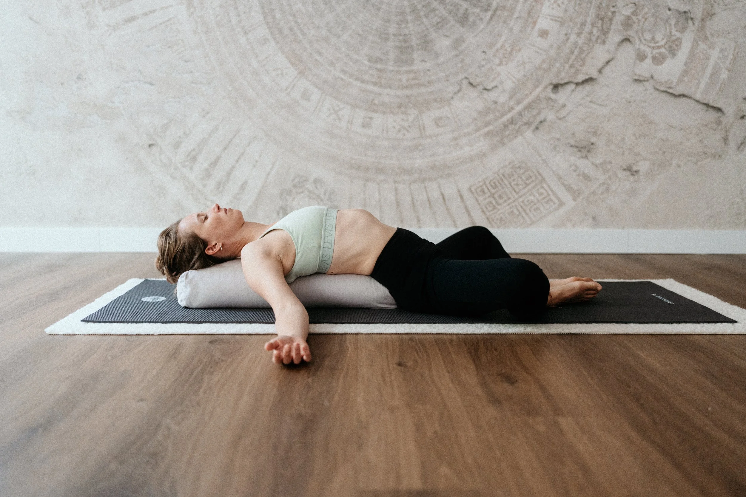RELAX YIN YOGA (offene Klasse im Studio)   
