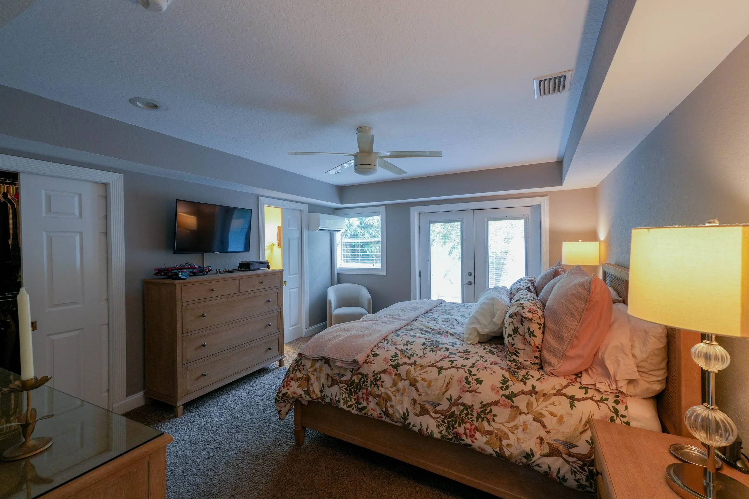 6601 RENALDO BEDROOM 2 (1 of 1).jpg