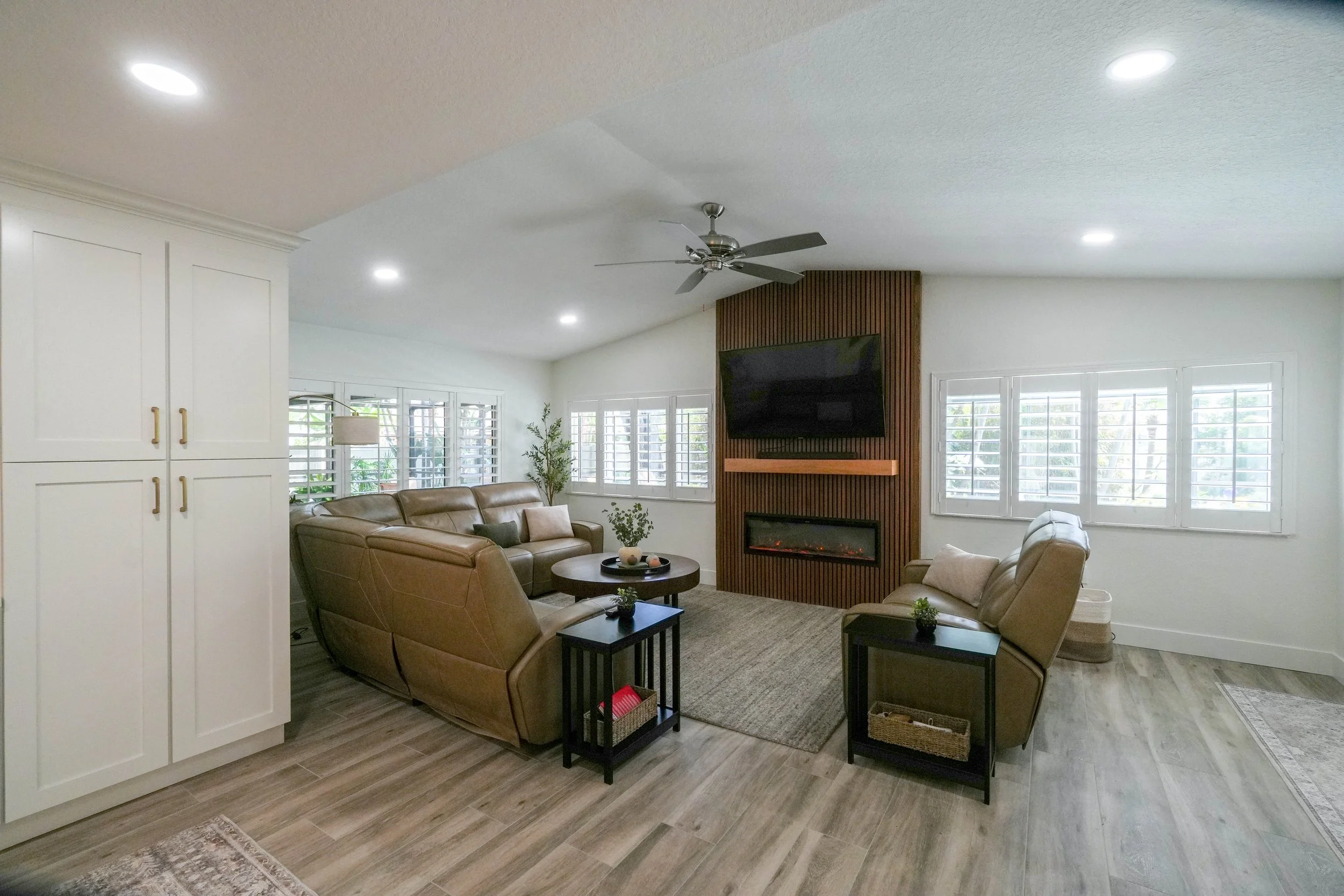 3197 LIVING ROOM 3 (1 of 1).jpg
