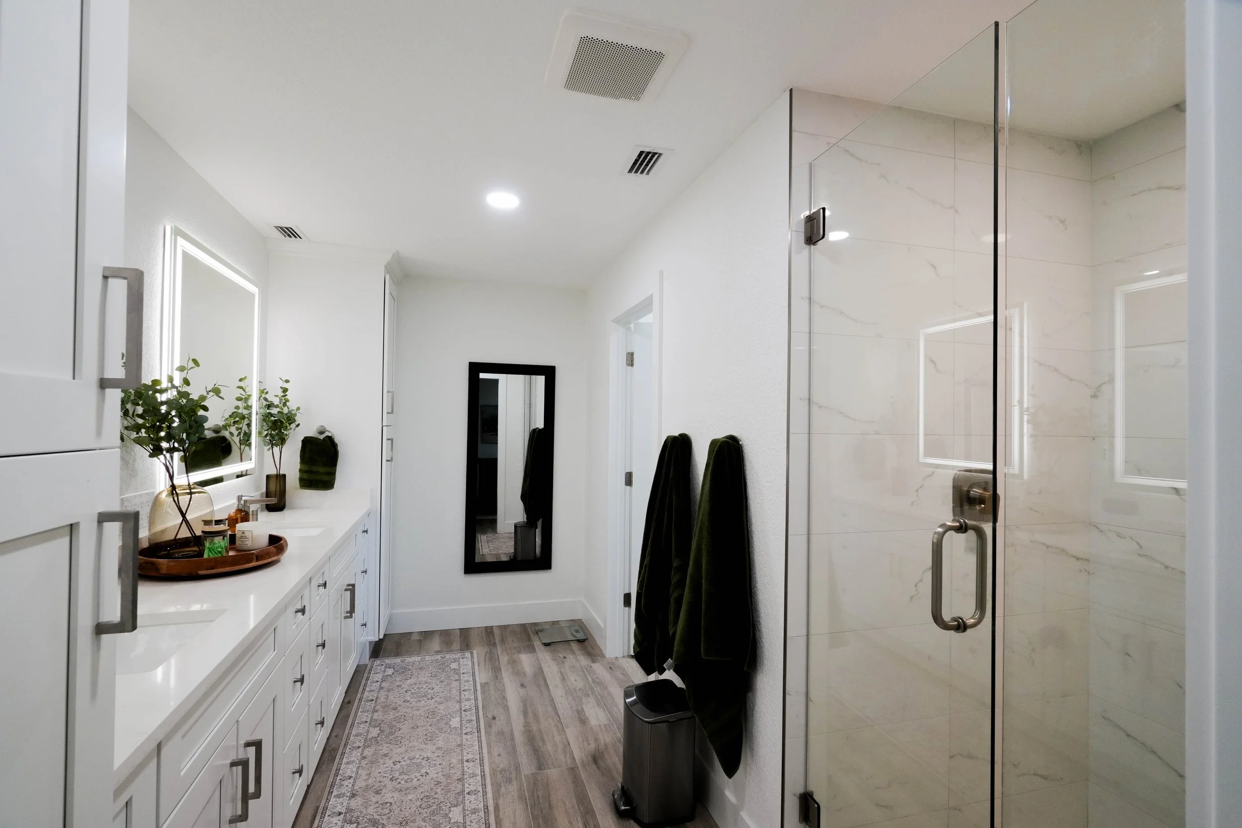 3197 BEDROOM BATH (1 of 1).jpg