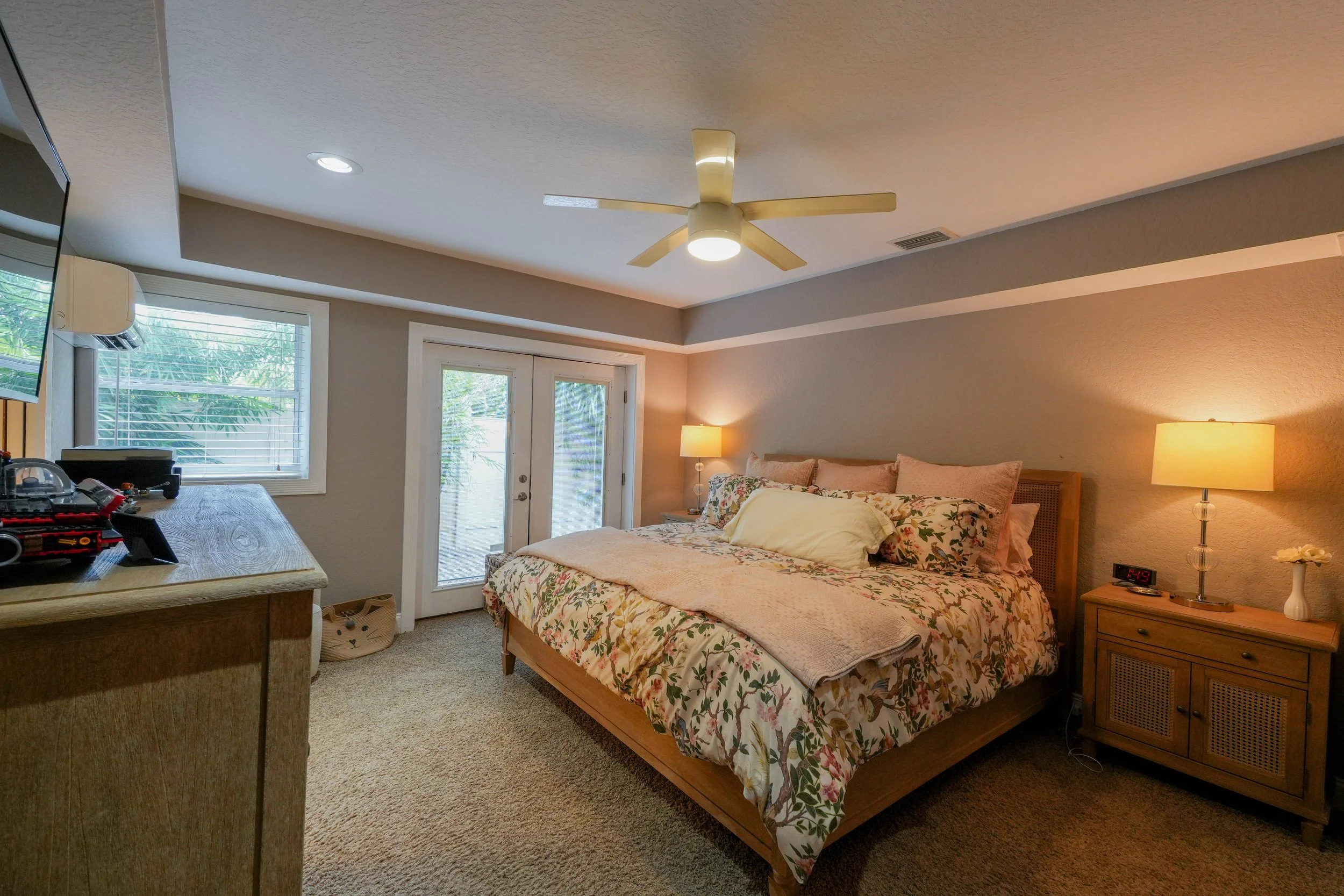 6601 RENALDO BEDROOM (1 of 1).jpg