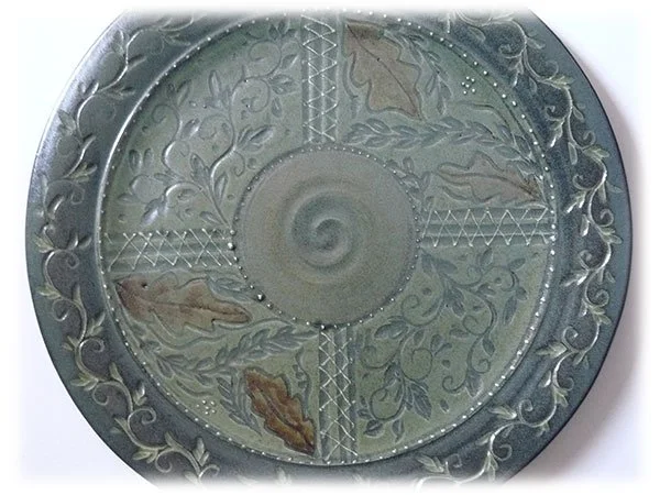 teal-leaf-plate.jpg