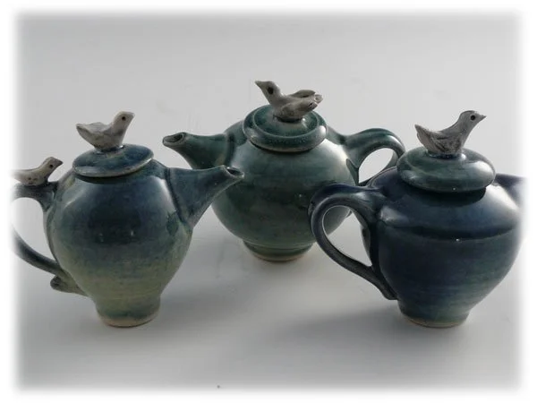 set-of-3-teapots.jpg