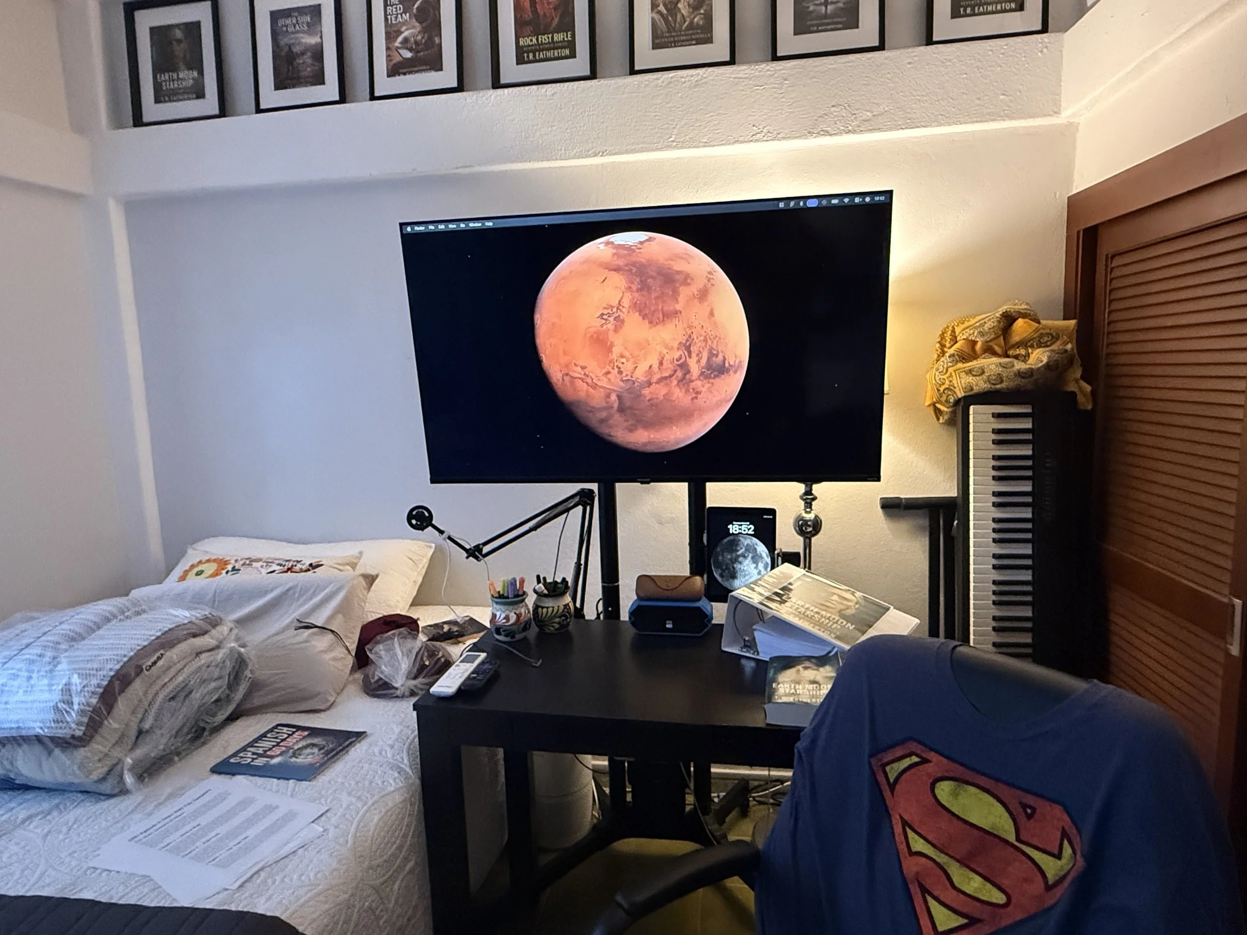 The Other Side of Glass Episode 1 Goes to the Editor’s Desk