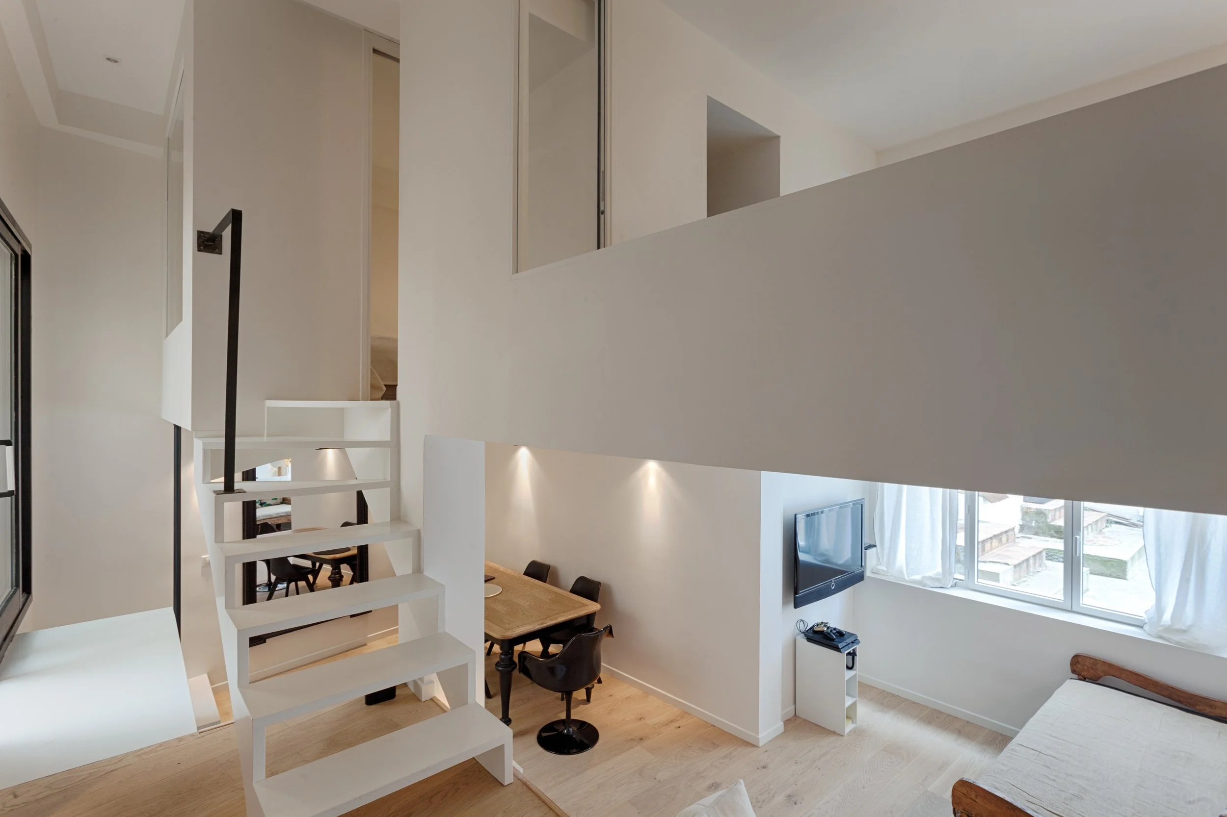 Photo d'un triplex avec terrasse, rue Fabert 75007 Paris