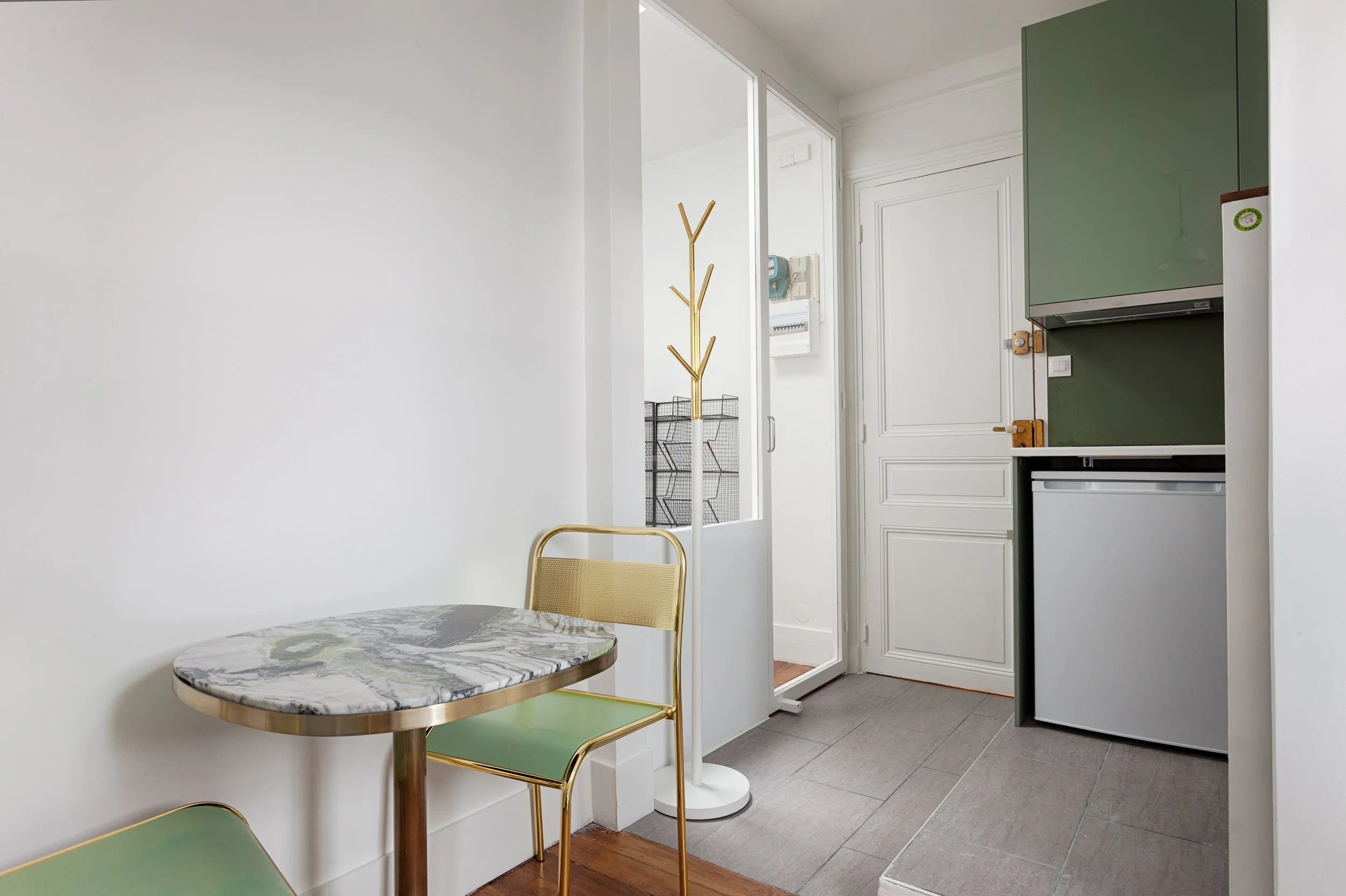 Photo d'une studette, rue de la Pompe 75116 Paris