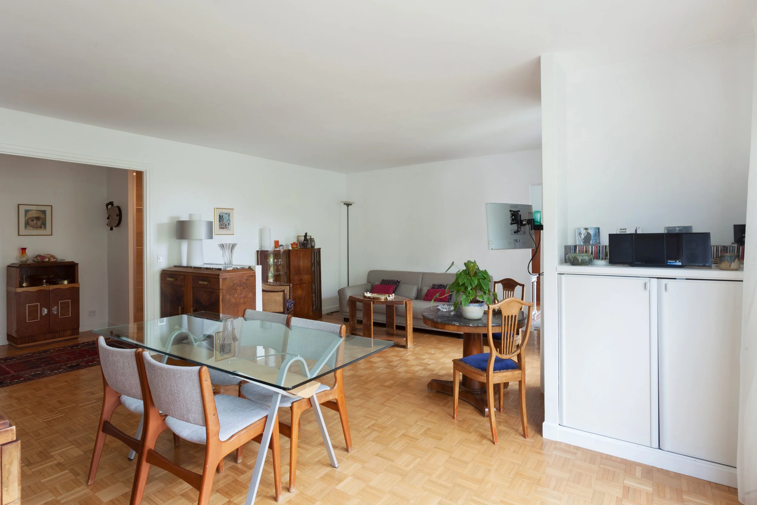 Photos d'un appartement dans une résidence moderne, allée des Troënes à Sceaux