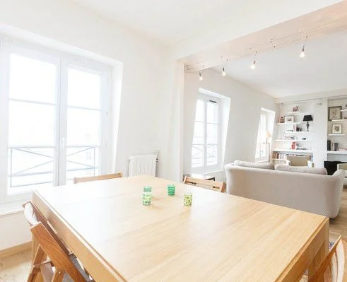 Photo d'un appartement sous les toits, avenue des Ternes 75017 Paris