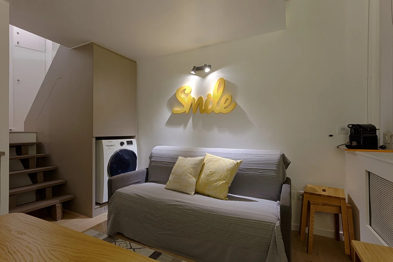Séjour d'un duplex situé dans un immeuble donnant sur l'esplanade des Invalides