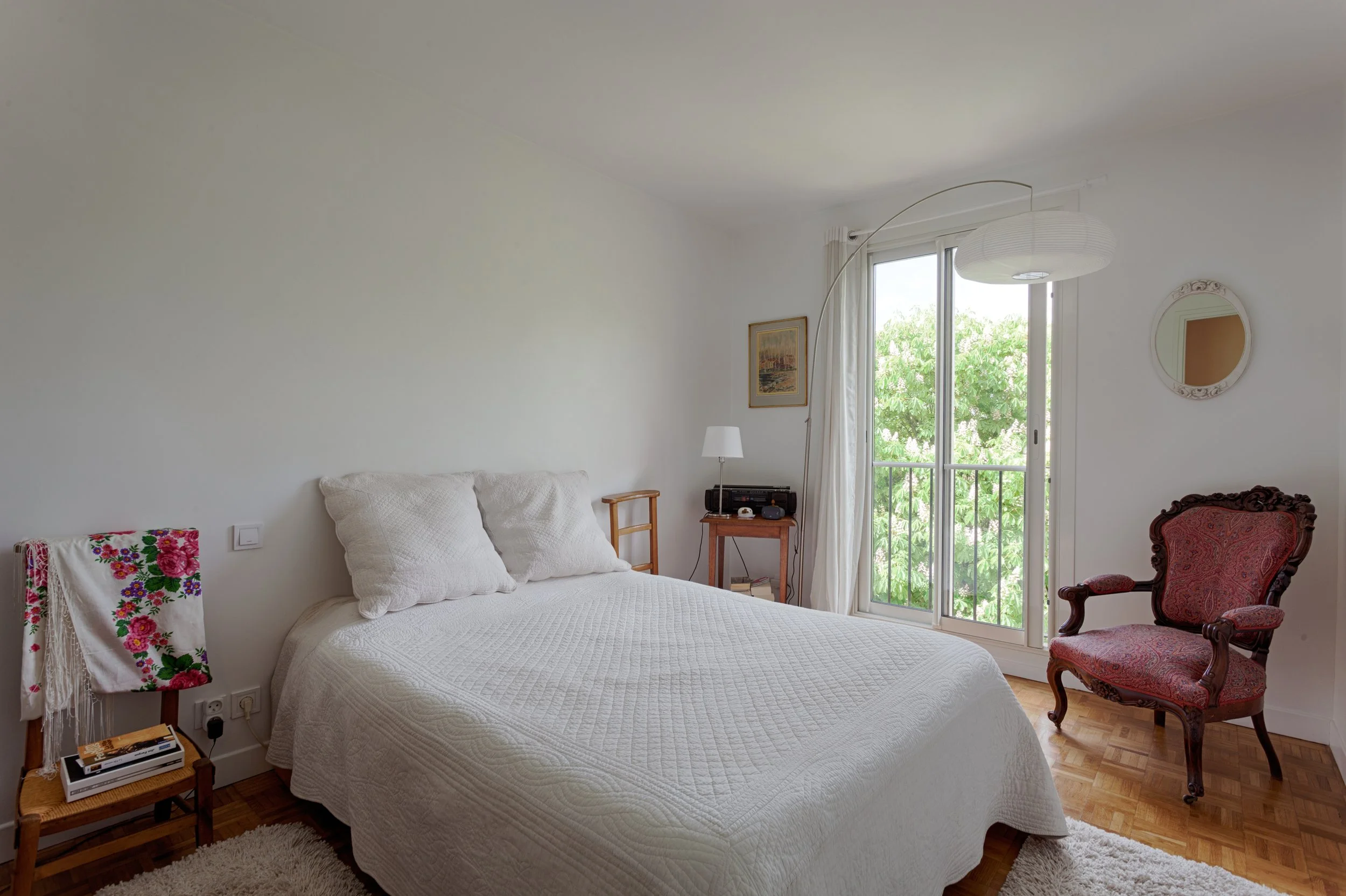 Chambre parentale  dans un appartement familial à proximité du parc de Sceaux