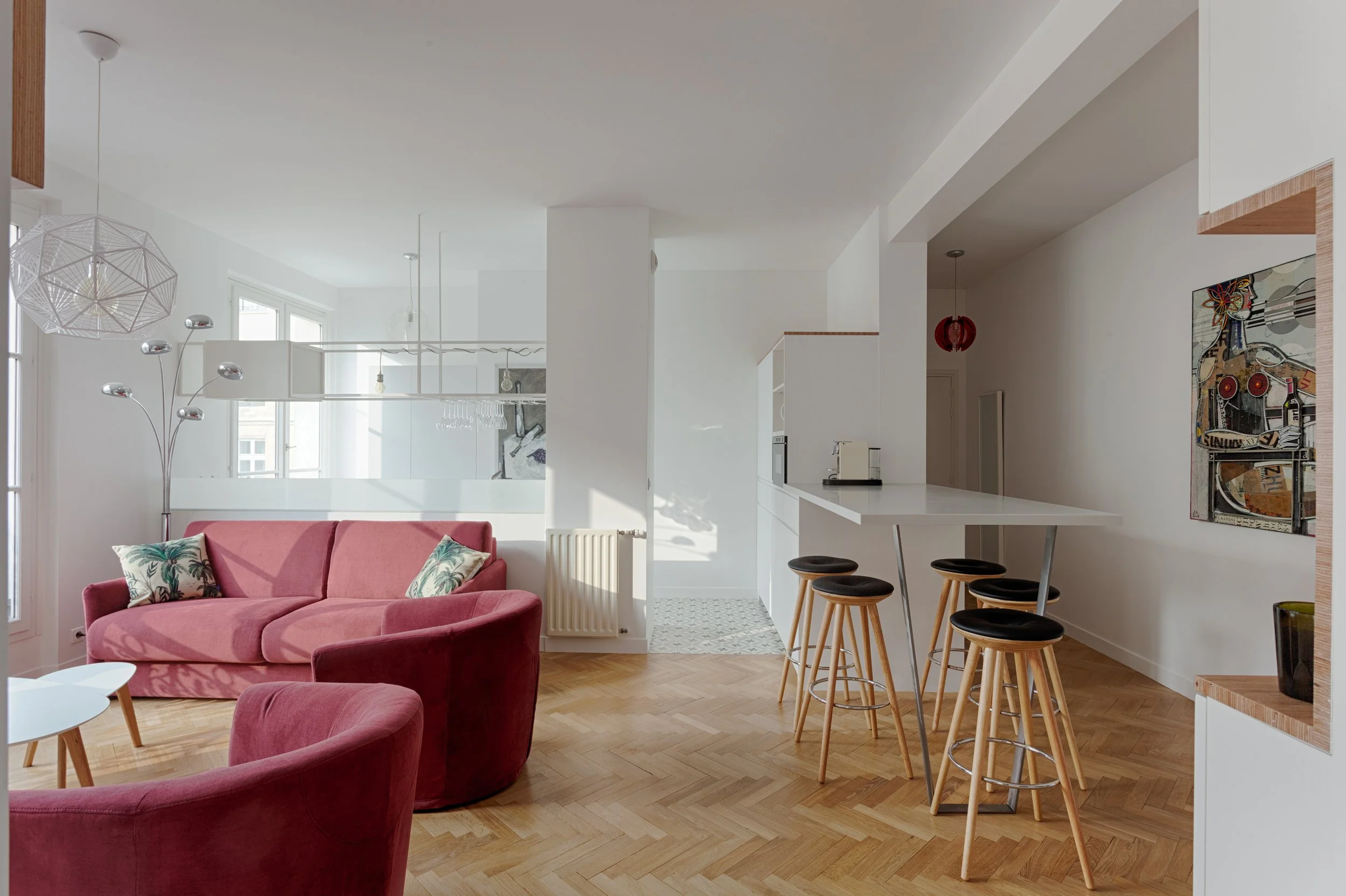 Salle à manger d'un appartement dans immeuble art déco au coeur du Marais