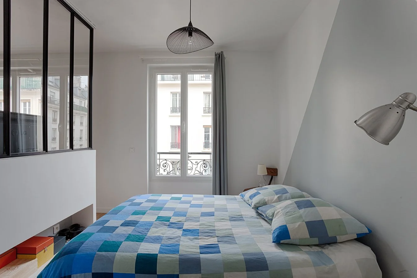 Chambre d'un appartement situé à proximité du square Maurice Gardette