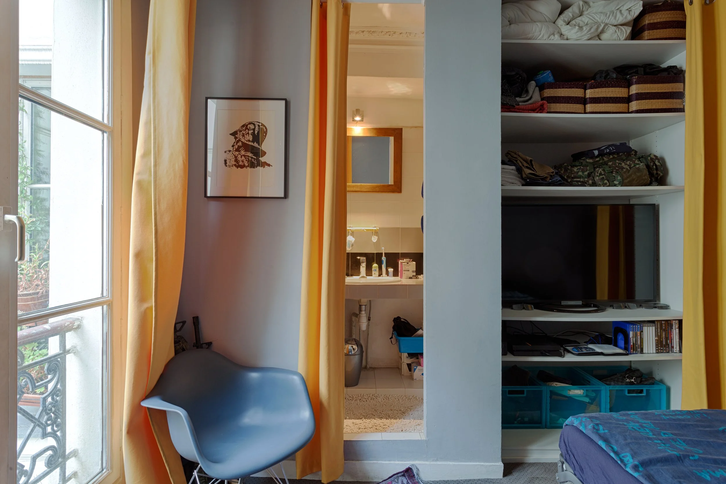 Chambre avec salle d'eaud'un appartement familiale dans le 10ème