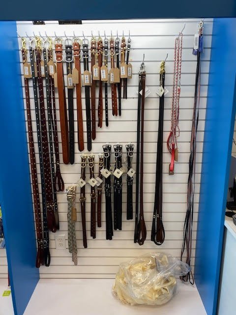 Collars & Leashes