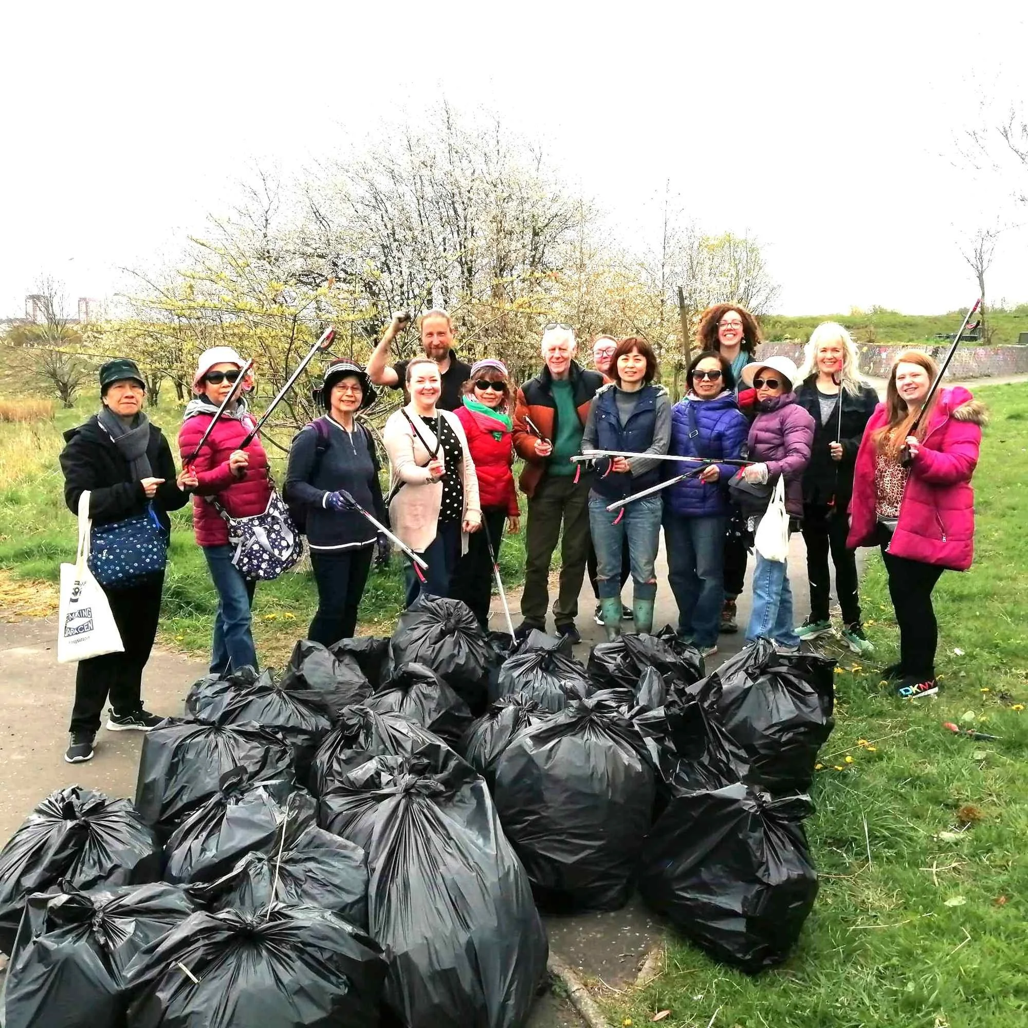 sharing-cowlairs-community-litter-cleanup-day.jpg