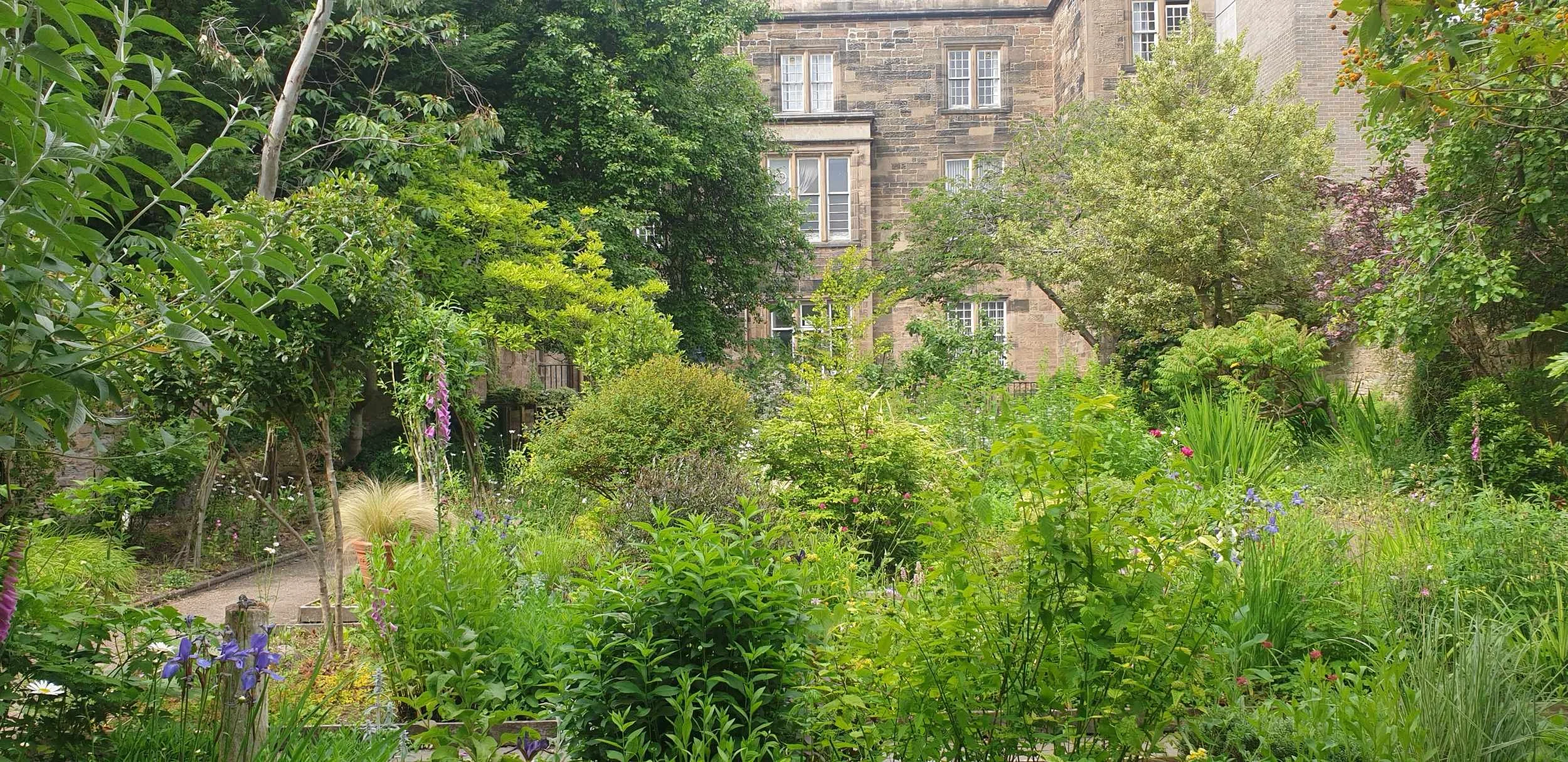 garden-series-edinburgh-walled-garden-summer-stone-building.jpg