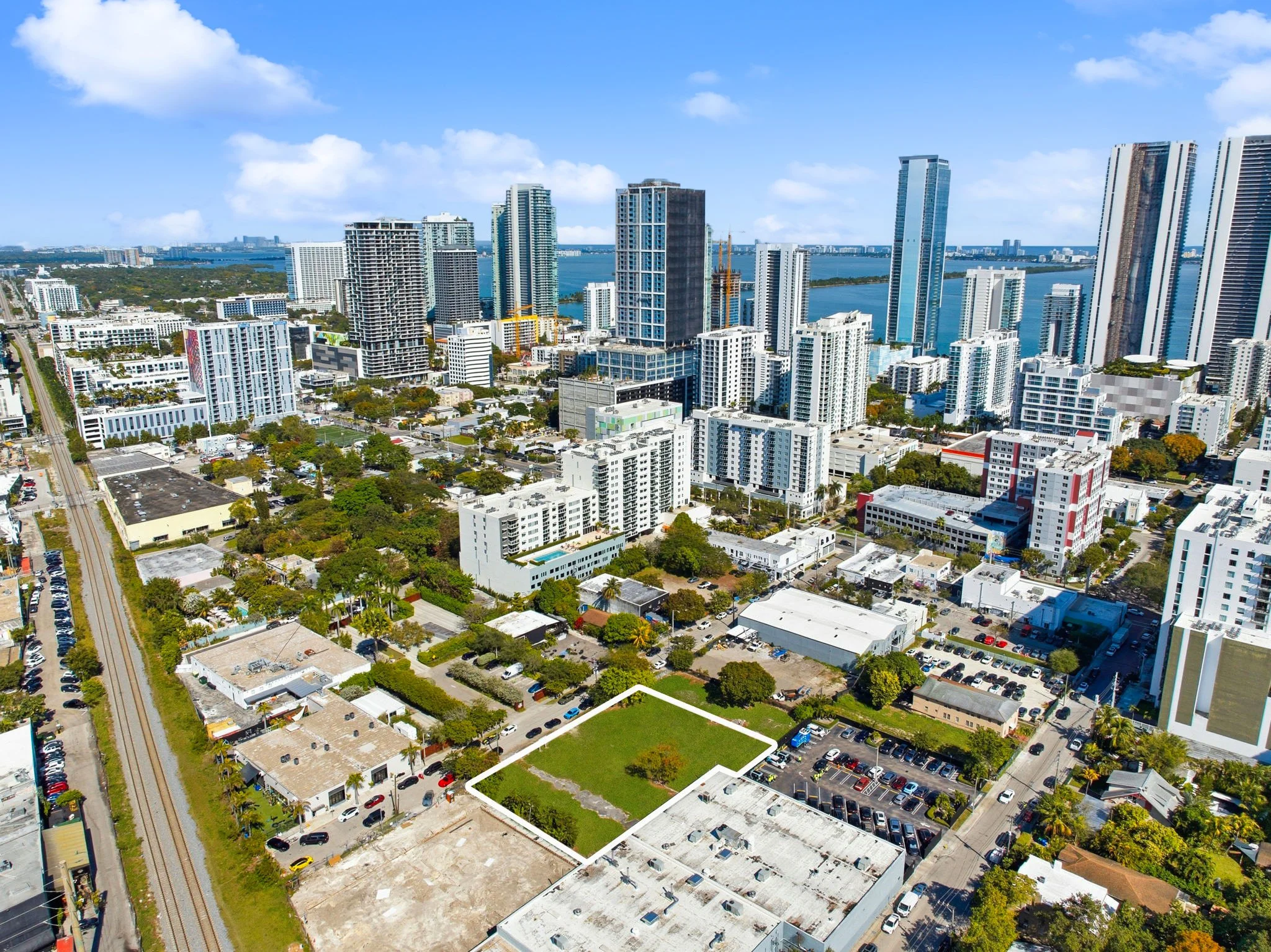 90-116 NE 24th St 2.jpg