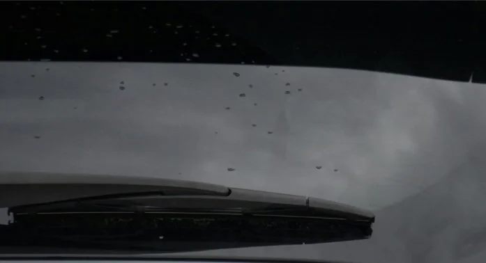 Activate rear wipers automatically