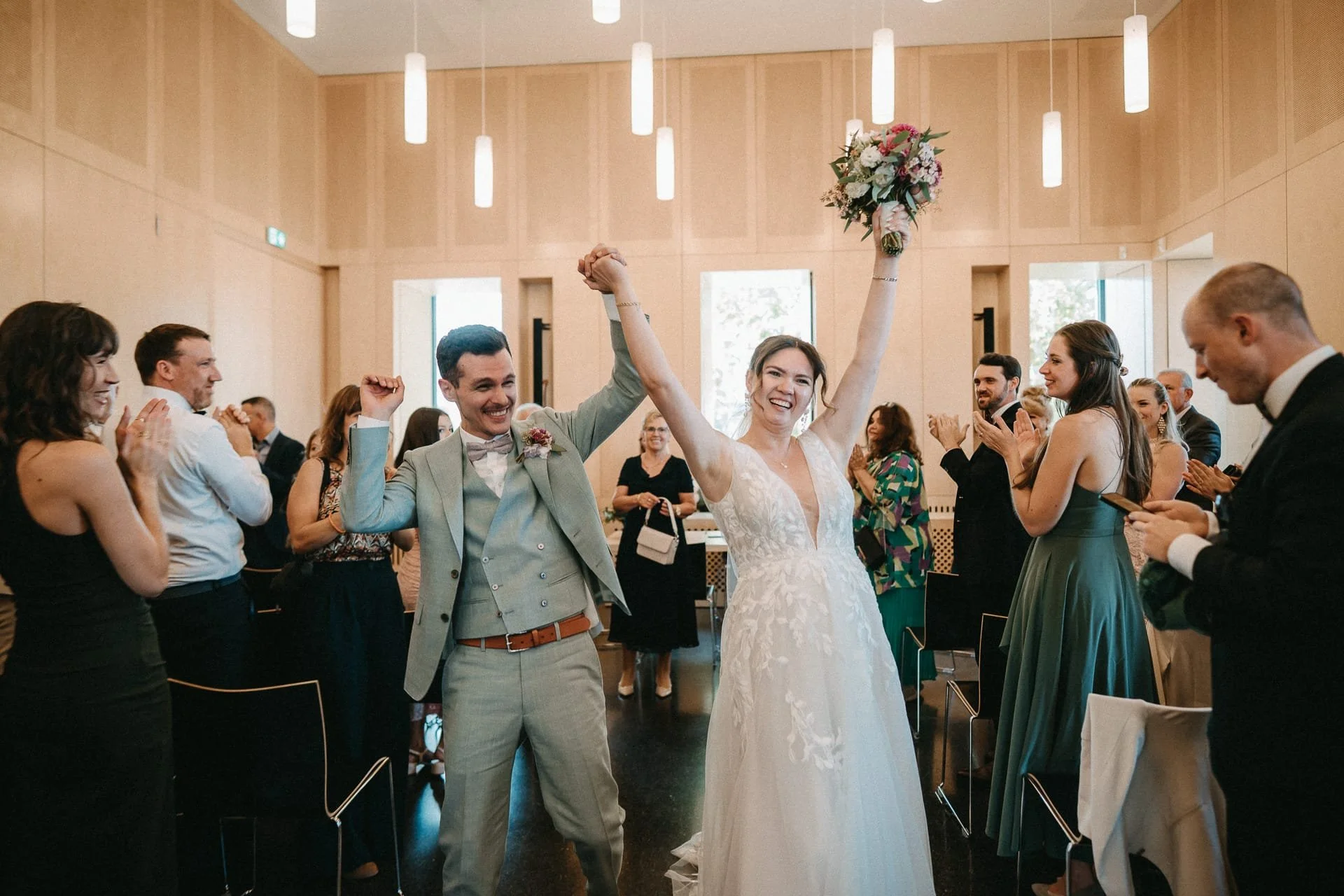 OH_YEAH-Hochzeitsfotograf_Hamburg-Klaus_Schwaiger-Urban_Wedding_Stuttgart-Elisa-Alberd-371.jpg