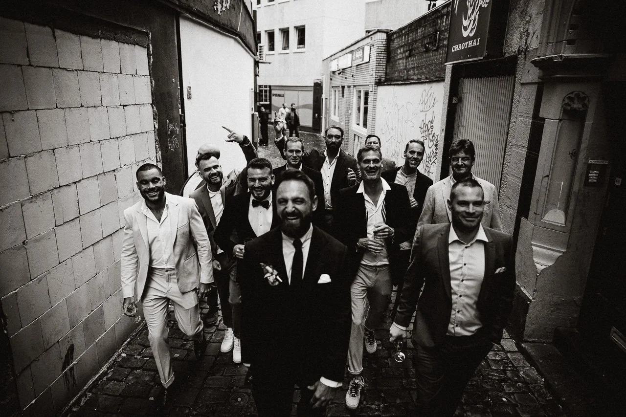 OH_YEAH-Hochzeitsfotograf_Hamburg-Klaus_Schwaiger-Urban_Wedding_Cologne-Nele_Martin-358.jpg
