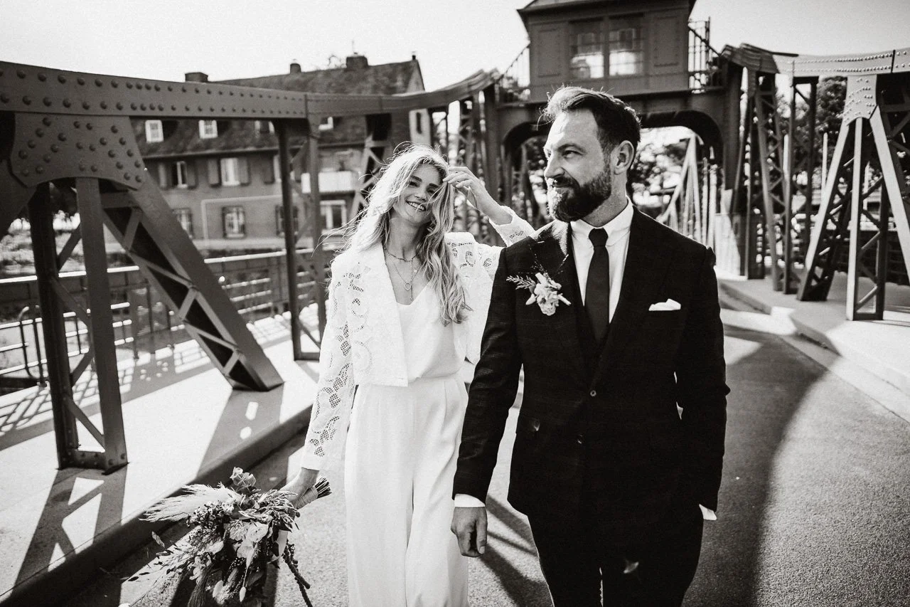 OH_YEAH-Hochzeitsfotograf_Hamburg-Klaus_Schwaiger-Urban_Wedding_Cologne-Nele_Martin-29.jpg