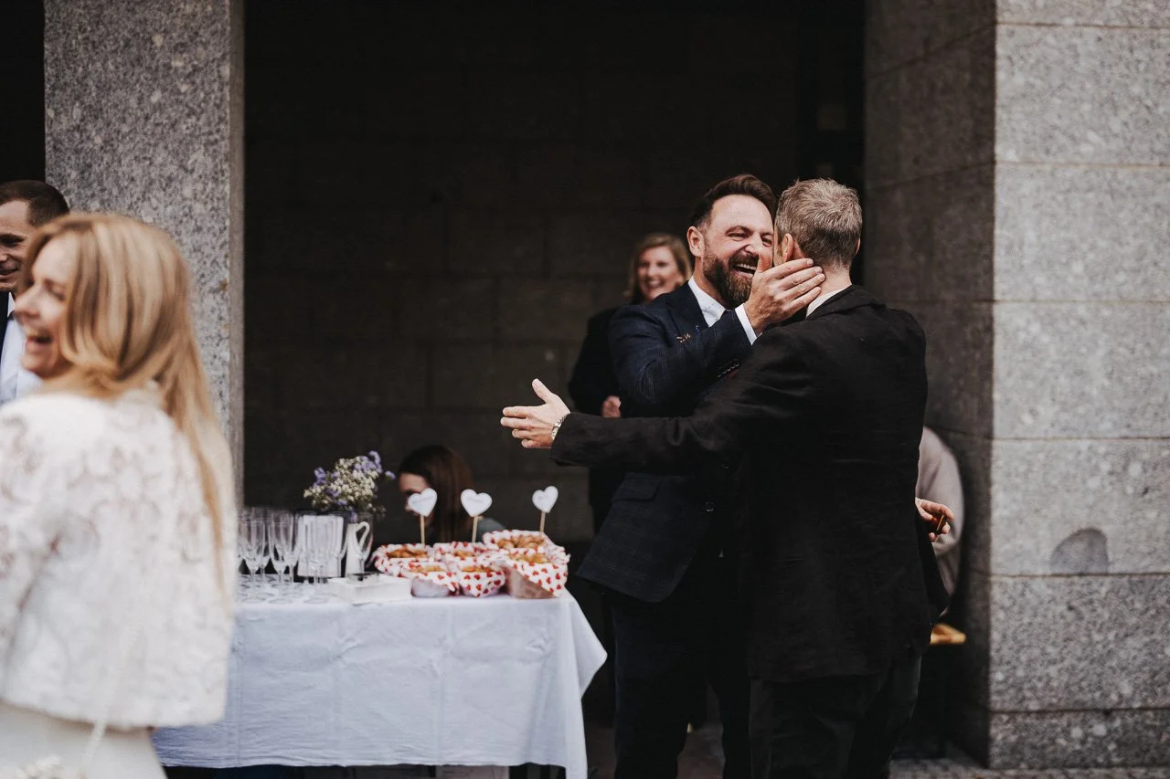 OH_YEAH-Hochzeitsfotograf_Hamburg-Klaus_Schwaiger-Urban_Wedding_Cologne-Nele_Martin-185.jpg