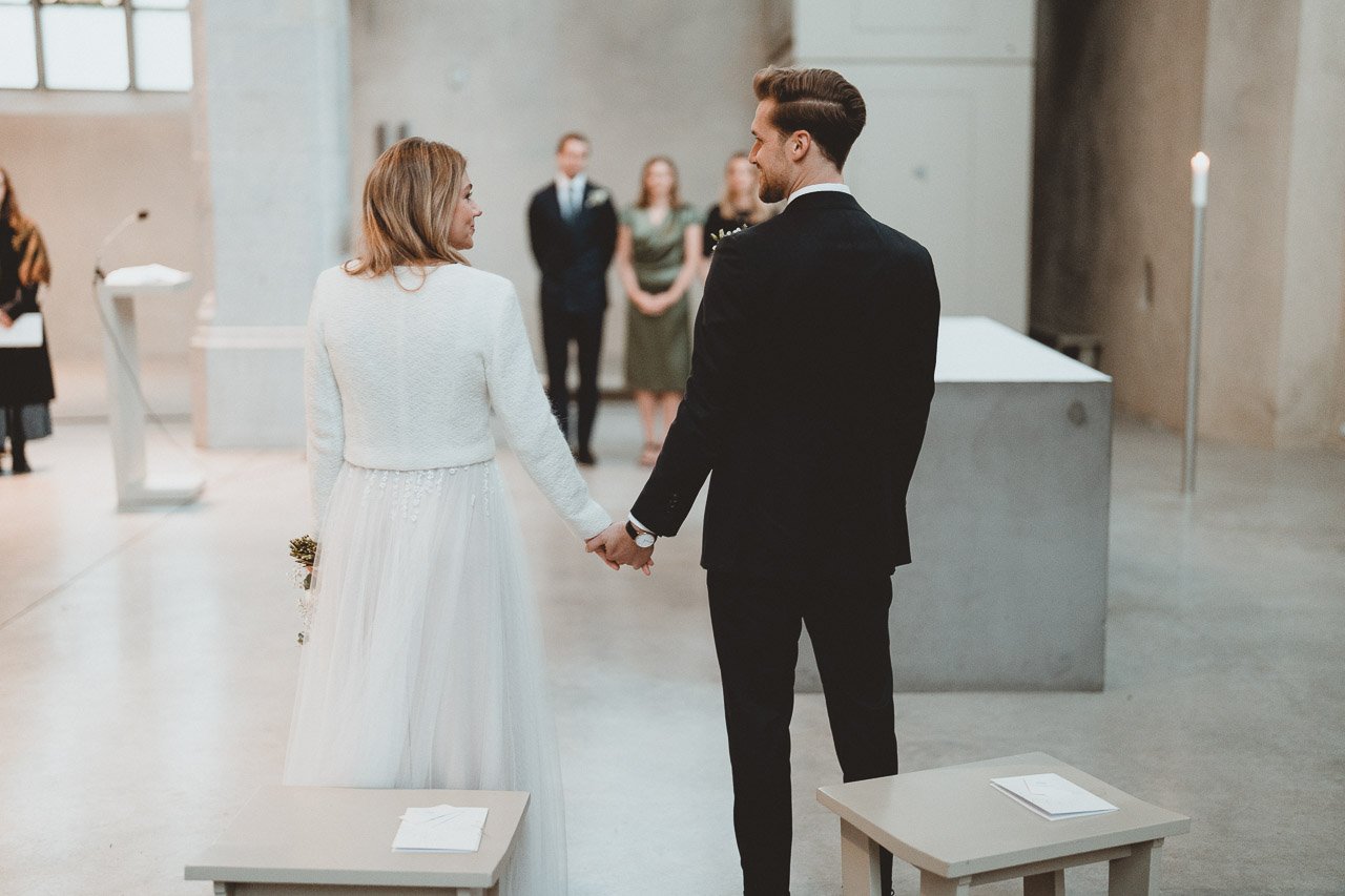 OH_YEAH-Hochzeitsfotograf_Hamburg-Klaus_Schwaiger-Urban_Wedding_Cologne-Karo_Felix-25.jpg