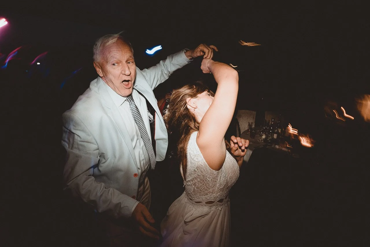 OH_YEAH-Hochzeitsfotograf_Hamburg-Klaus_Schwaiger-Urban_Wedding_Bonn-Nicole_Dennis-804.jpg