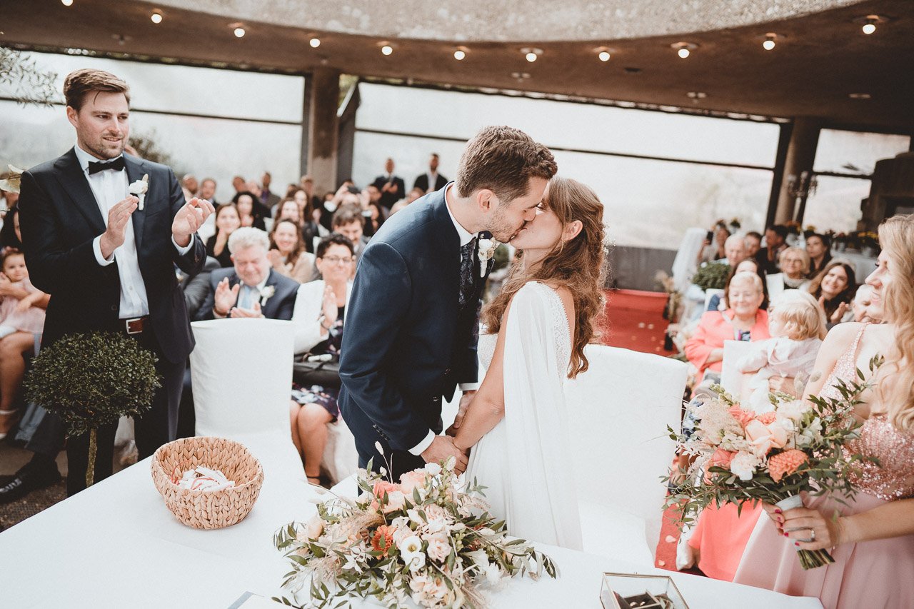 OH_YEAH-Hochzeitsfotograf_Hamburg-Klaus_Schwaiger-Urban_Wedding_Bonn-Nicole_Dennis-172.jpg