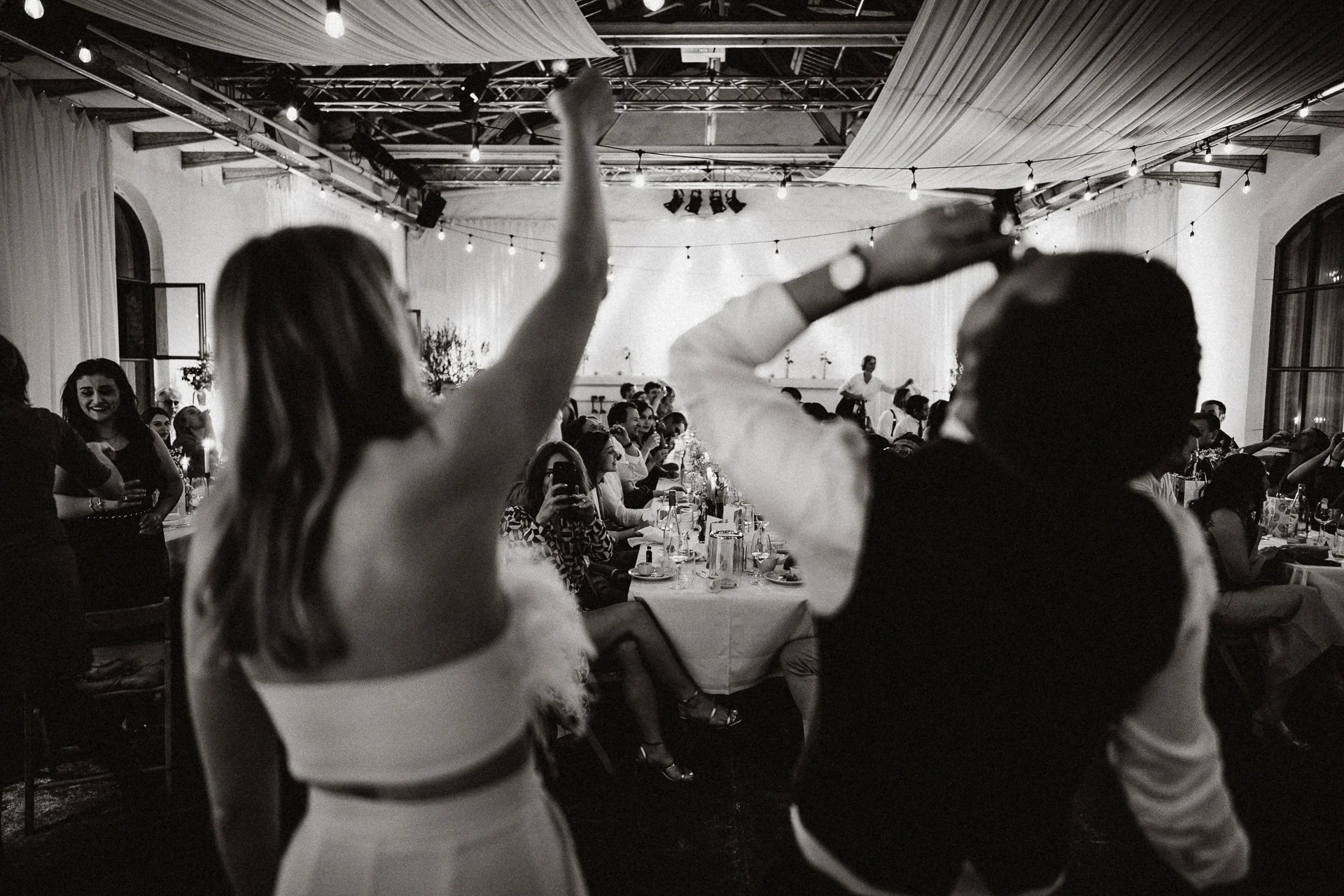 OH_YEAH-Hochzeitsfotograf_Hamburg-Klaus_Schwaiger-Urban_Wedding_Koeln-Eva_Valentin-799.jpg