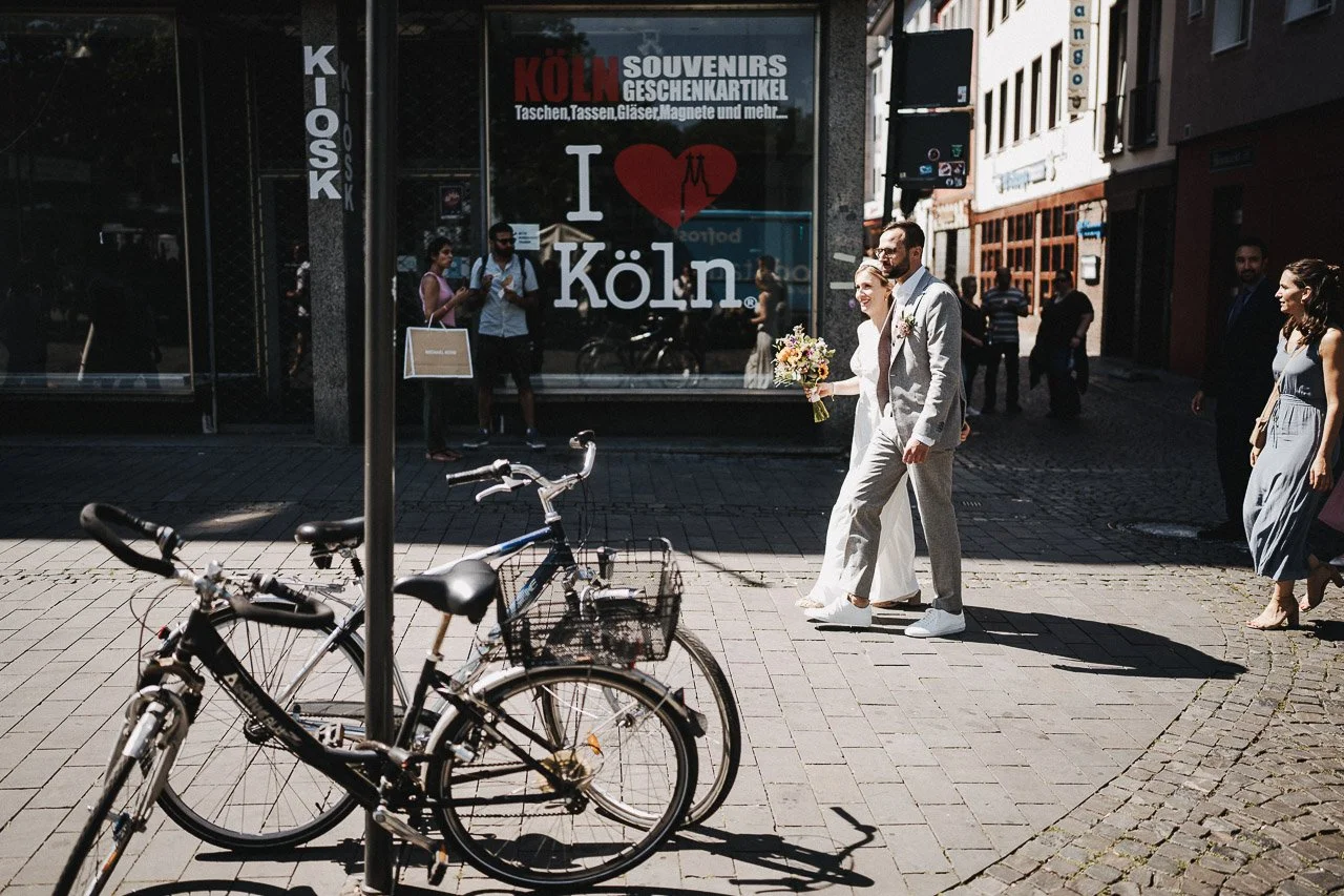 OH_YEAH-Hochzeitsfotograf_Hamburg-Klaus_Schwaiger-Urban_Wedding_Cologne-Jana_Adrian-417.jpg
