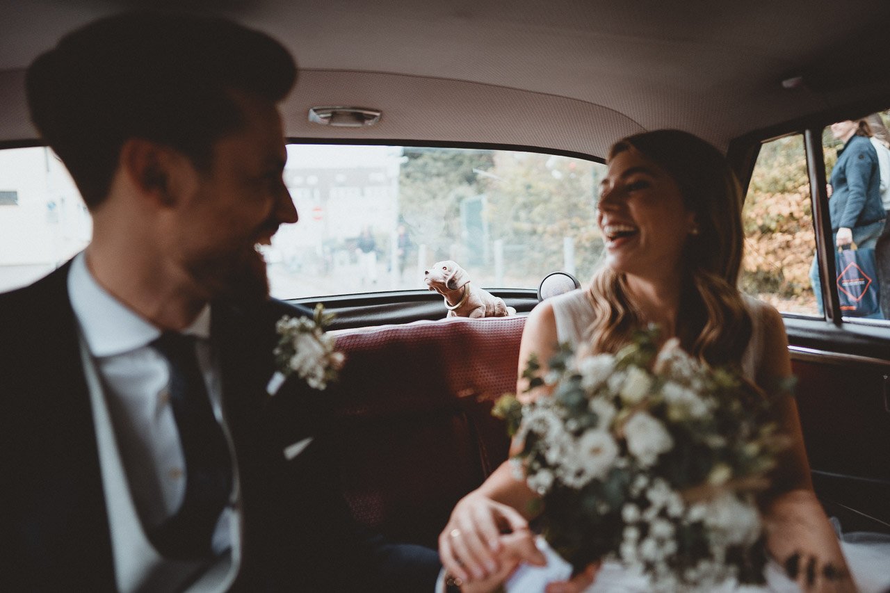 OH_YEAH-Hochzeitsfotograf_Hamburg-Klaus_Schwaiger-Urban_Wedding_Cologne-Karo_Felix-15.jpg