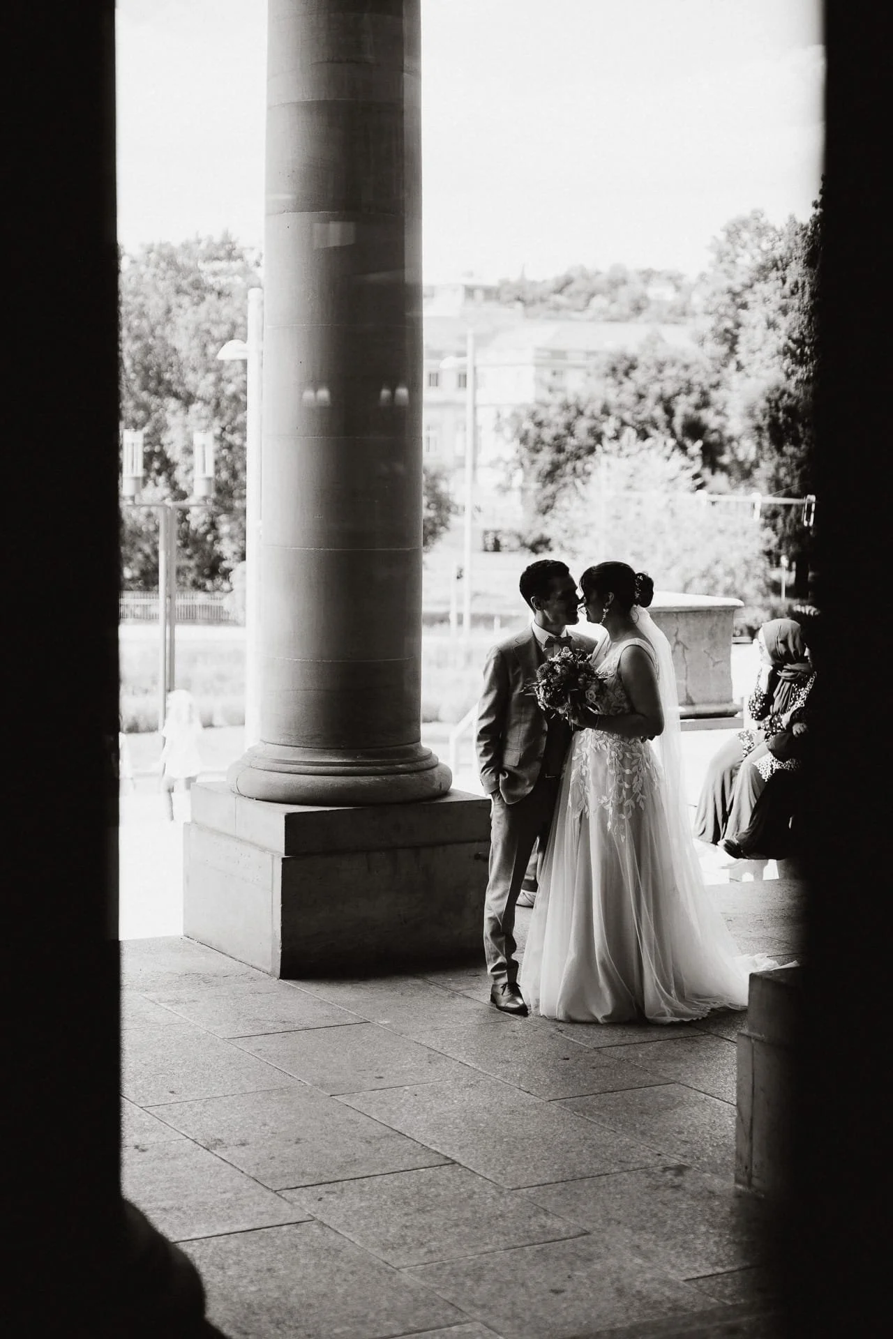 OH_YEAH-Hochzeitsfotograf_Hamburg-Klaus_Schwaiger-Urban_Wedding_Stuttgart-Elisa-Alberd-268.jpg