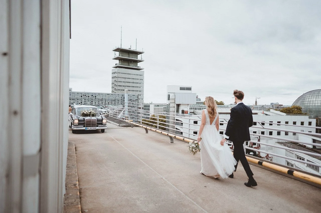 OH_YEAH-Hochzeitsfotograf_Hamburg-Klaus_Schwaiger-Urban_Wedding_Cologne-Karo_Felix-18.jpg