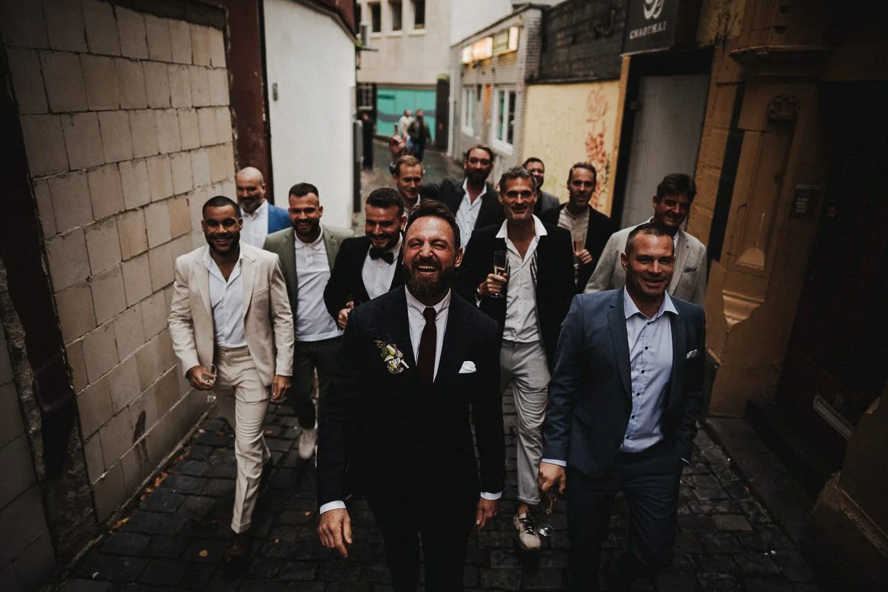 OH_YEAH-Hochzeitsfotograf_Hamburg-Klaus_Schwaiger-Urban_Wedding_Cologne-Nele_Martin-359.jpg