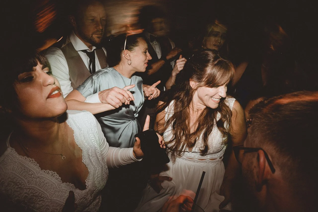 OH_YEAH-Hochzeitsfotograf_Hamburg-Klaus_Schwaiger-Urban_Wedding_Bonn-Nicole_Dennis-949.jpg