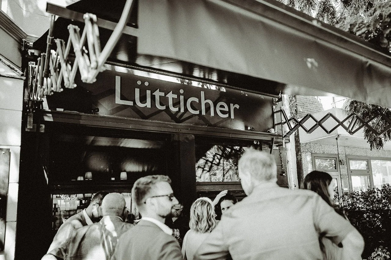 OH_YEAH-Hochzeitsfotograf_Hamburg-Klaus_Schwaiger-Urban_Wedding_Cologne-Jana_Adrian-444.jpg