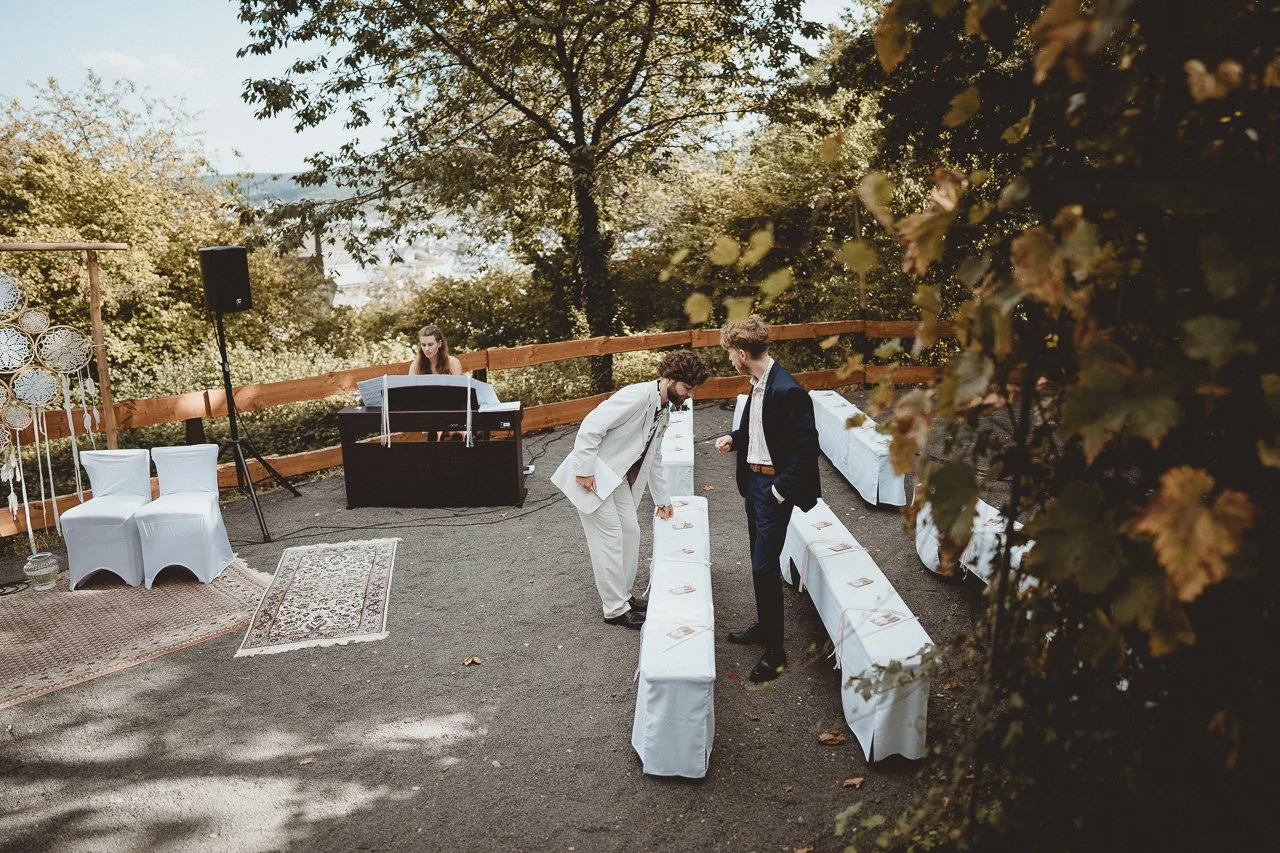 OH_YEAH-Hochzeitsfotograf_Hamburg-Klaus_Schwaiger-Freie_Trauung-Ahrtal-Laura_Ole-70.jpg