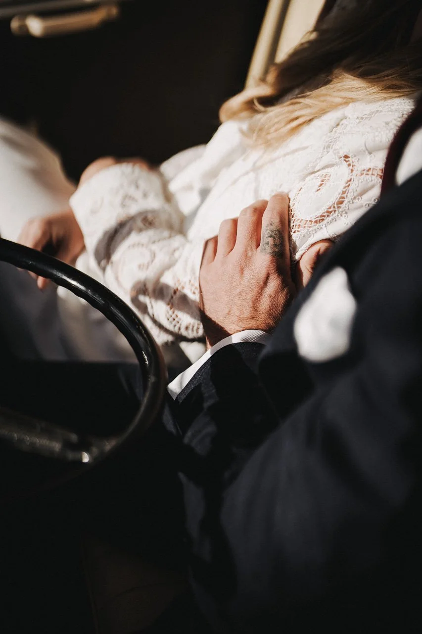 OH_YEAH-Hochzeitsfotograf_Hamburg-Klaus_Schwaiger-Urban_Wedding_Cologne-Nele_Martin-73.jpg