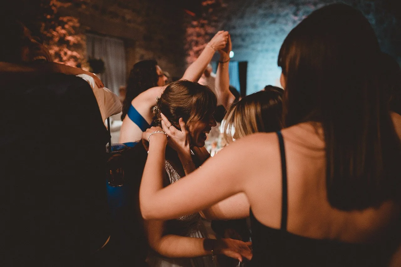 OH_YEAH-Hochzeitsfotograf_Hamburg-Klaus_Schwaiger-Urban_Wedding_Bonn-Nicole_Dennis-886.jpg