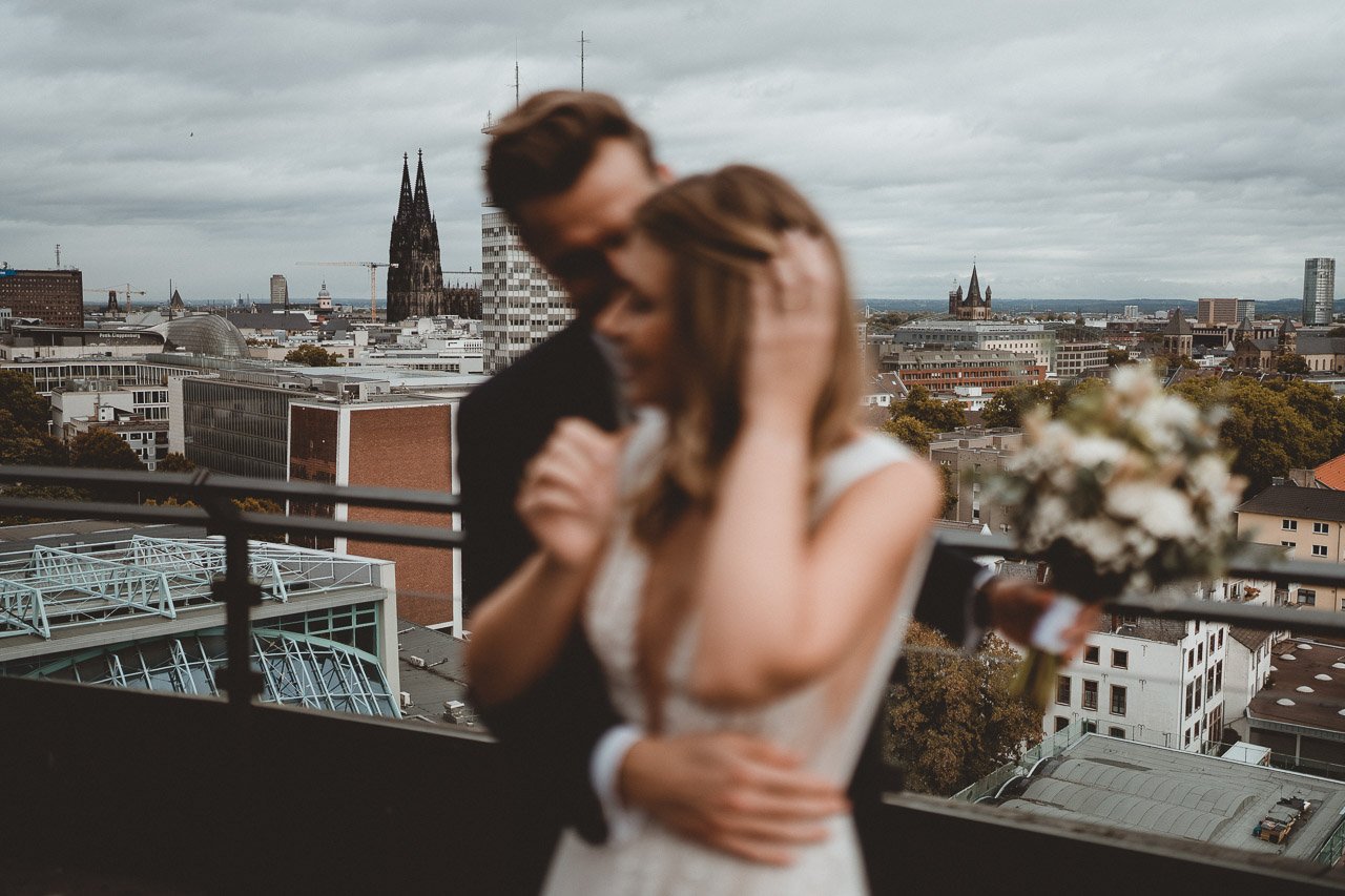 OH_YEAH-Hochzeitsfotograf_Hamburg-Klaus_Schwaiger-Urban_Wedding_Cologne-Karo_Felix-47.jpg