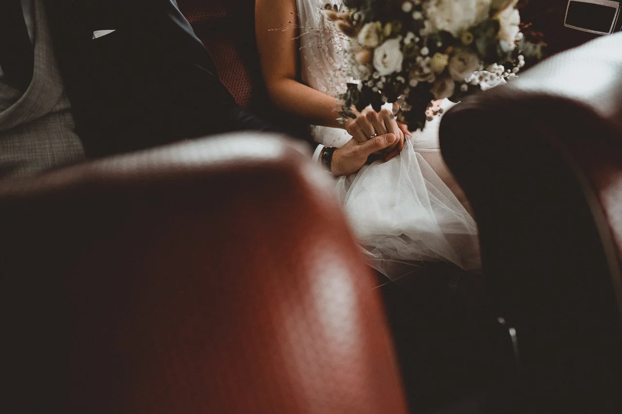 OH_YEAH-Hochzeitsfotograf_Hamburg-Klaus_Schwaiger-Urban_Wedding_Cologne-Karo_Felix-22.jpg